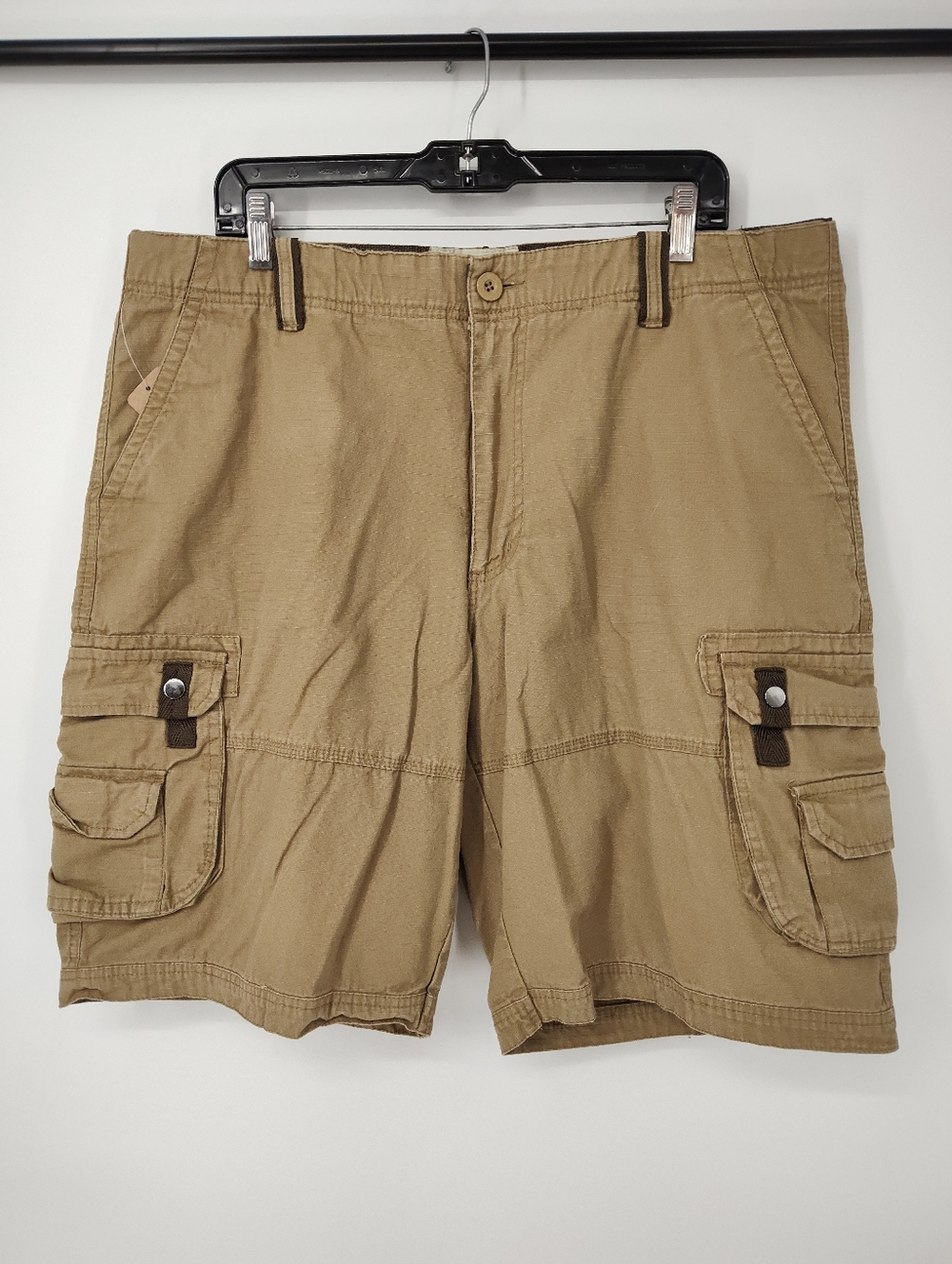 Old Mill Men's Khaki Cargo Shorts with Multi-Pocket Utility Design Size 38